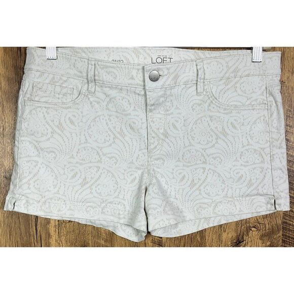 LOFT paisley, tan shorts, size 31/12, 98% cotton/2% spandex - Picture 1 of 8